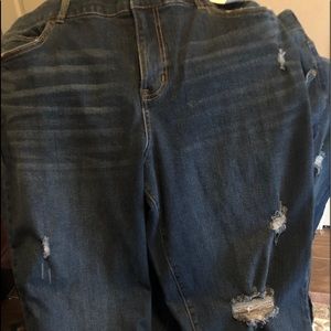 Plus size boyfriend jeans